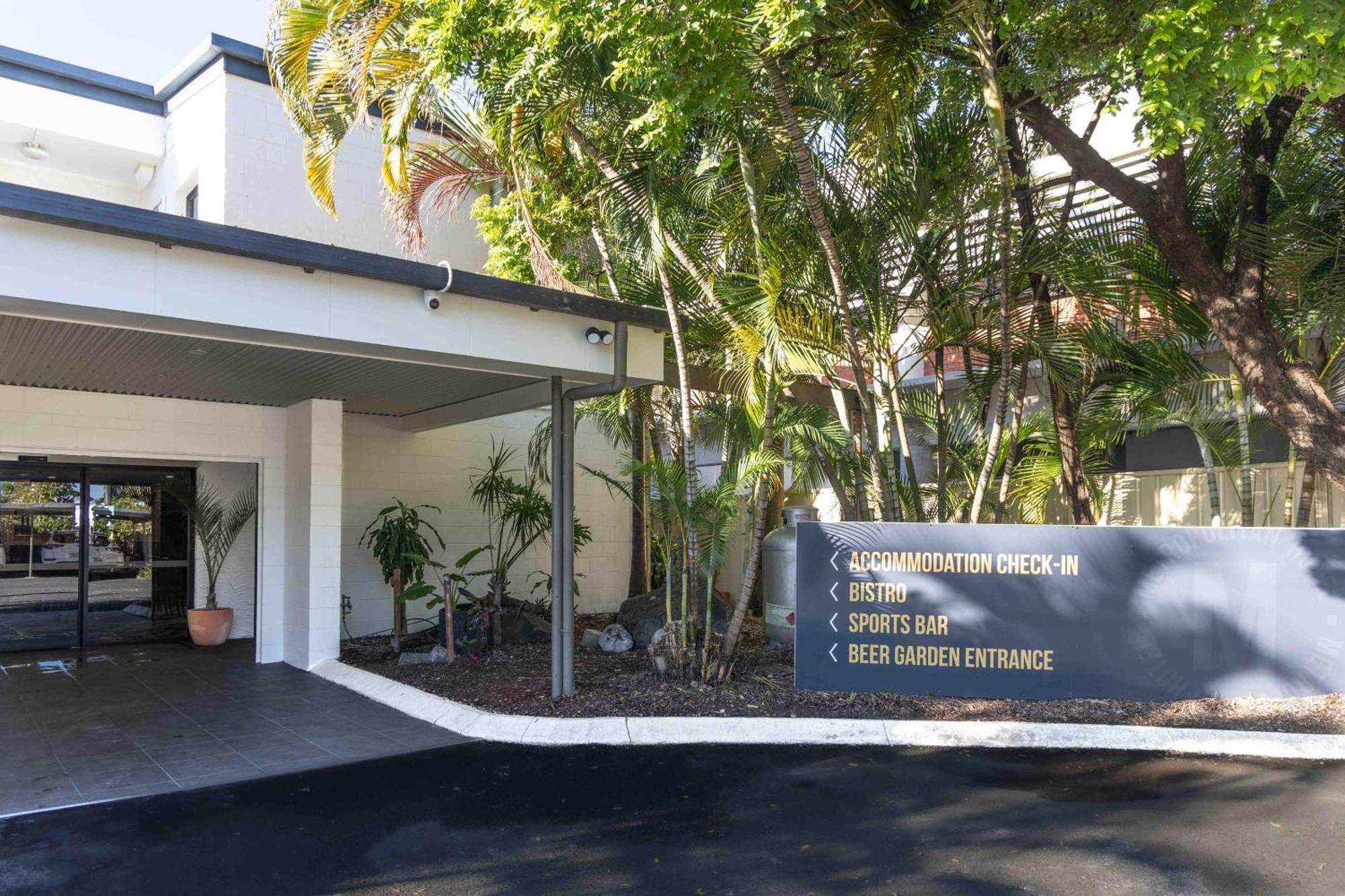 The Metropolitan Hotel Mackay Exterior photo